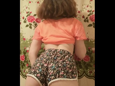 ❤️ Seksual gənc körpə kamera qarşısında şortunu soyundurur ️❌ Sikişmə videosu bizdə ☑
